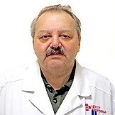 Врач Энгаус Александр Михайлович
