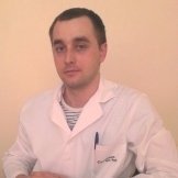 Врач Лутков Михаил Анатольевич