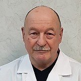 Врач Макаров Олег Николаевич