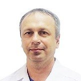 Врач Омутных Андрей Николаевич